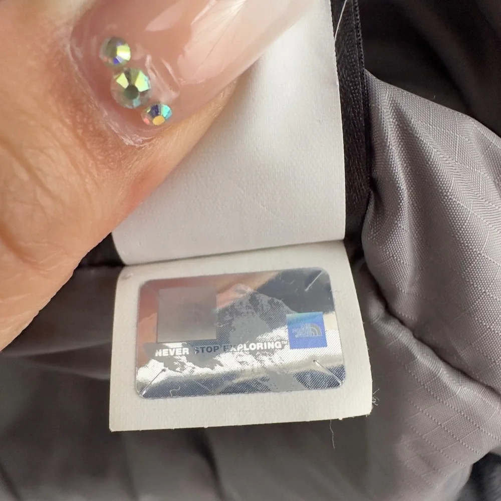 The‎ North Face gray jacket - Picture 11 of 11